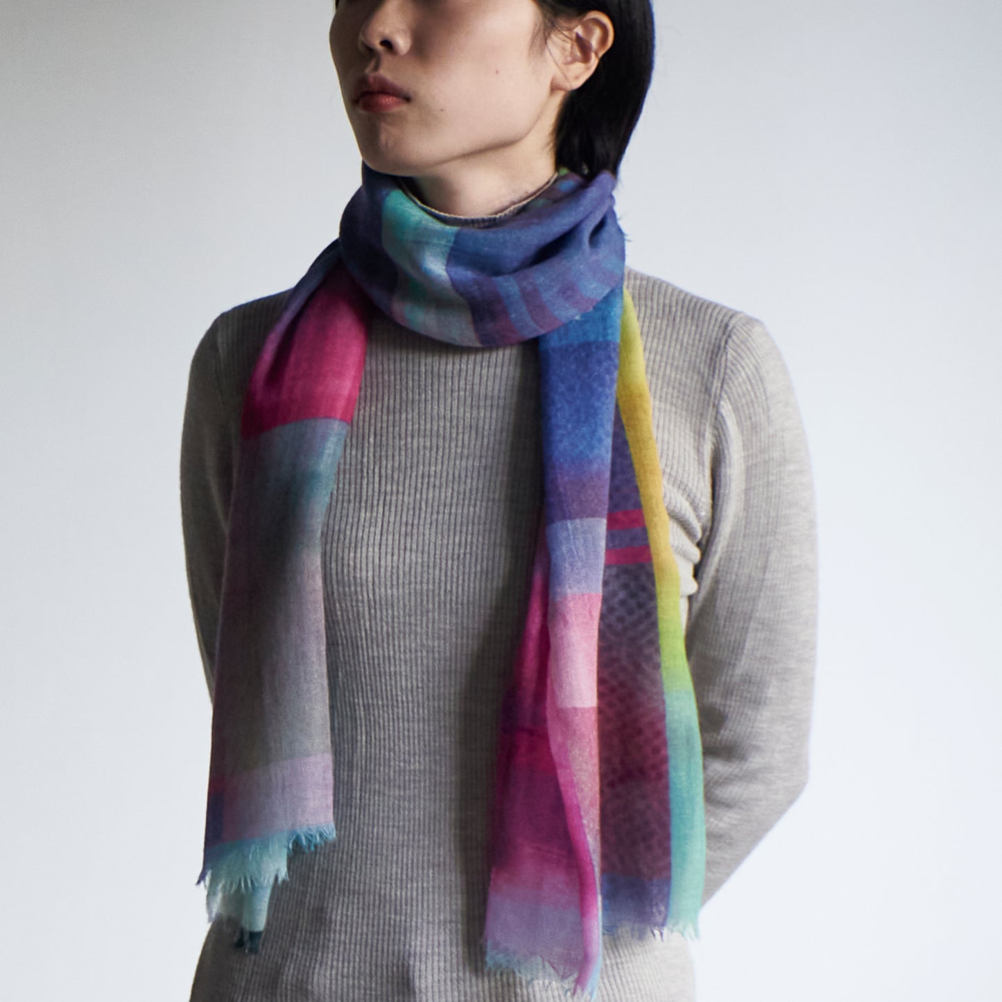 ふわりと軽くて柔らかい カシミヤストール GLIMMER OF A FIREFLY -2color