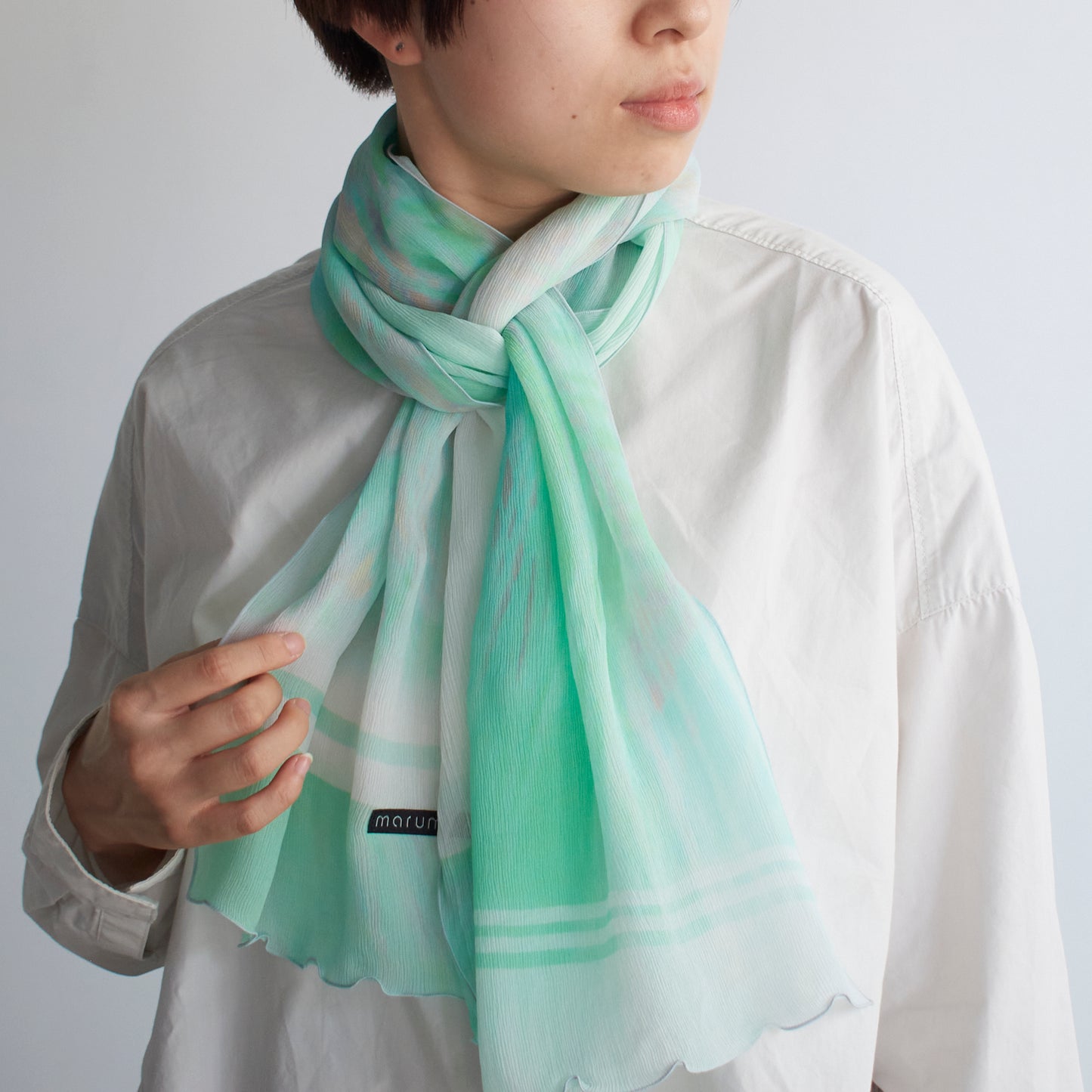 さらっと小ぶりなスカーフ MONET LINE _ 3 colors