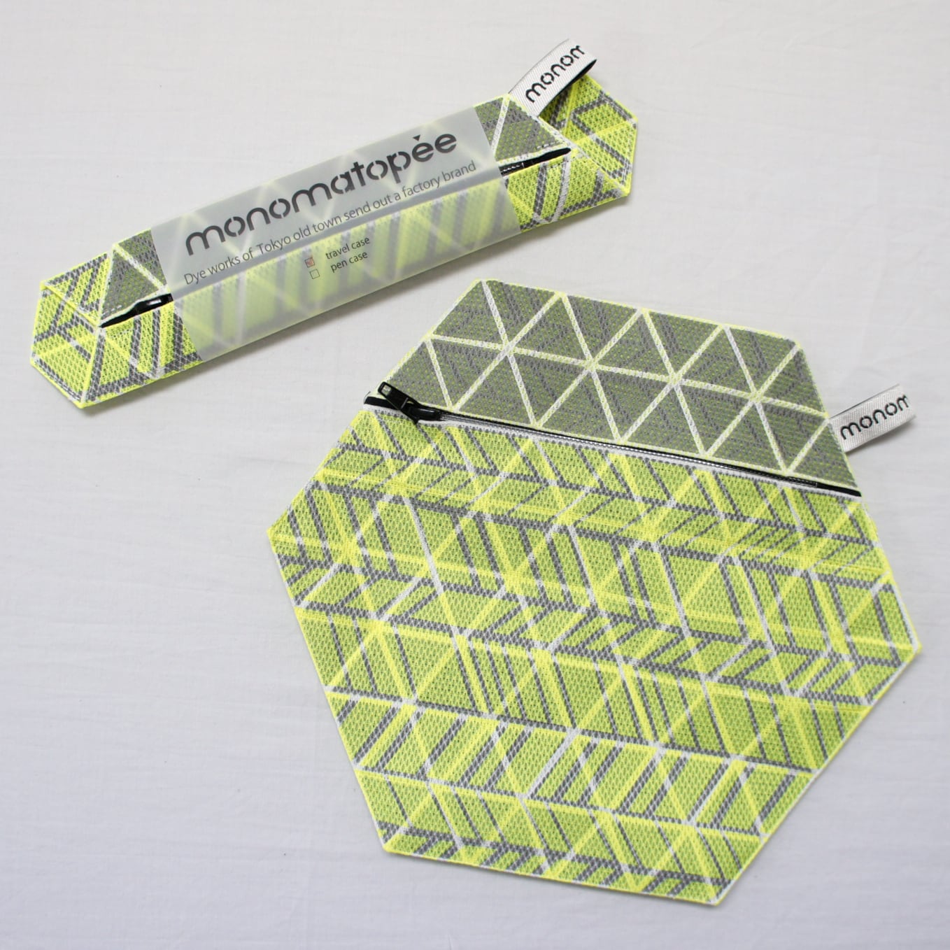 monomatopee カクカク不思議なポーチ _ TRAVEL CASE