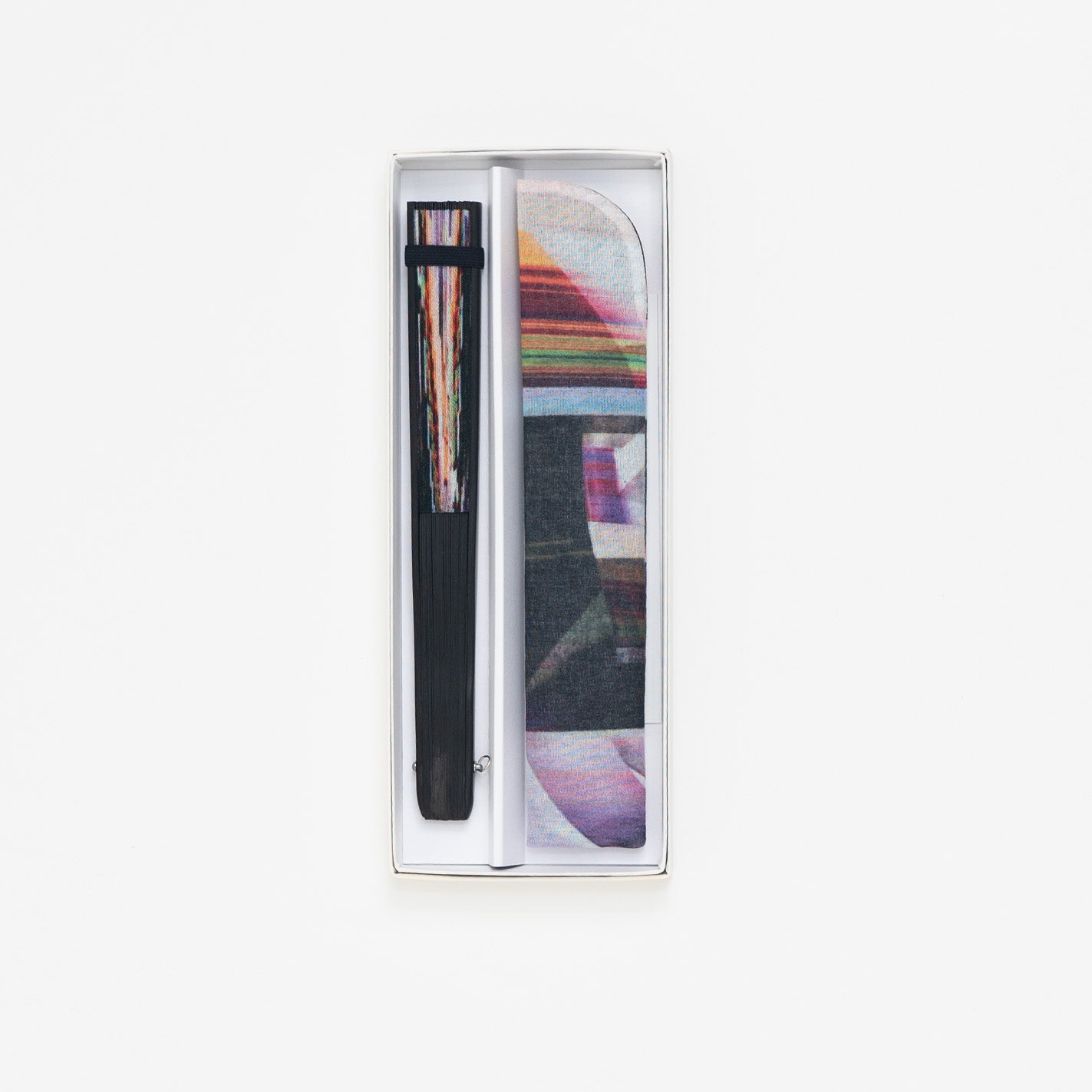 昔ながらの製法で仕立てた綿扇子 BLOCK DURING A WAVE _ 2 color